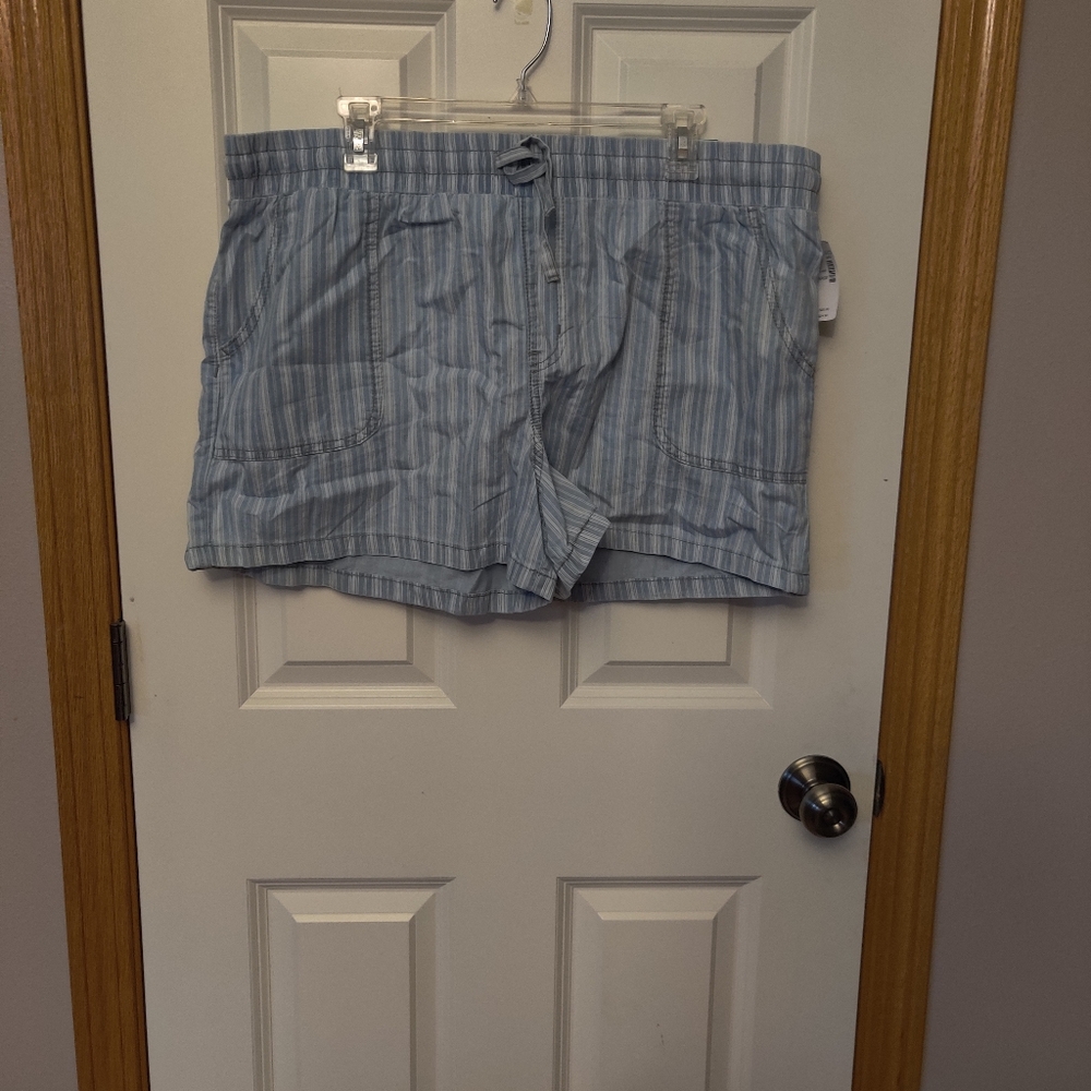 Maurice's Shorts NWT
